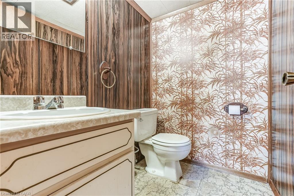 63 1/2 Eastbury Drive, Hamilton, Ontario  L8E 2V8 - Photo 28 - 40763385