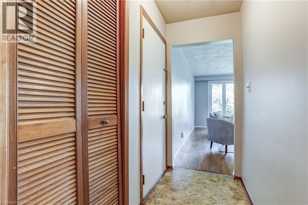 63 1/2 Eastbury Drive, Hamilton, Ontario  L8E 2V8 - Photo 6 - 40763385