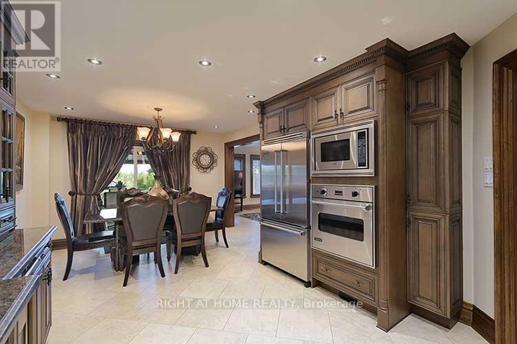 166 Royalpark Way, Vaughan (Elder Mills), Ontario  L4H 1J7 - Photo 8 - N12366330