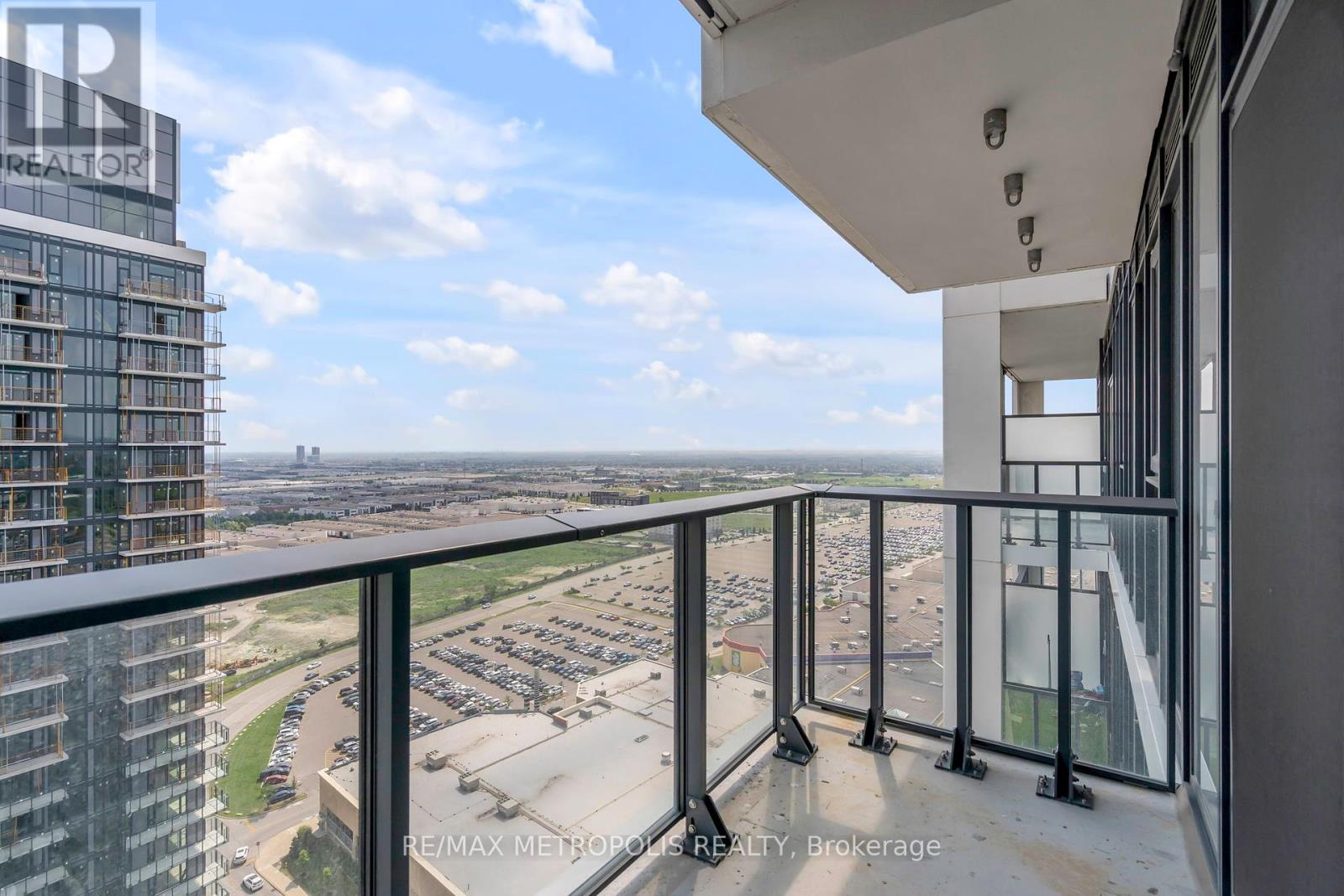 2516 - 9000 Jane Street, Vaughan, Ontario  L4K 0M6 - Photo 15 - N12366346