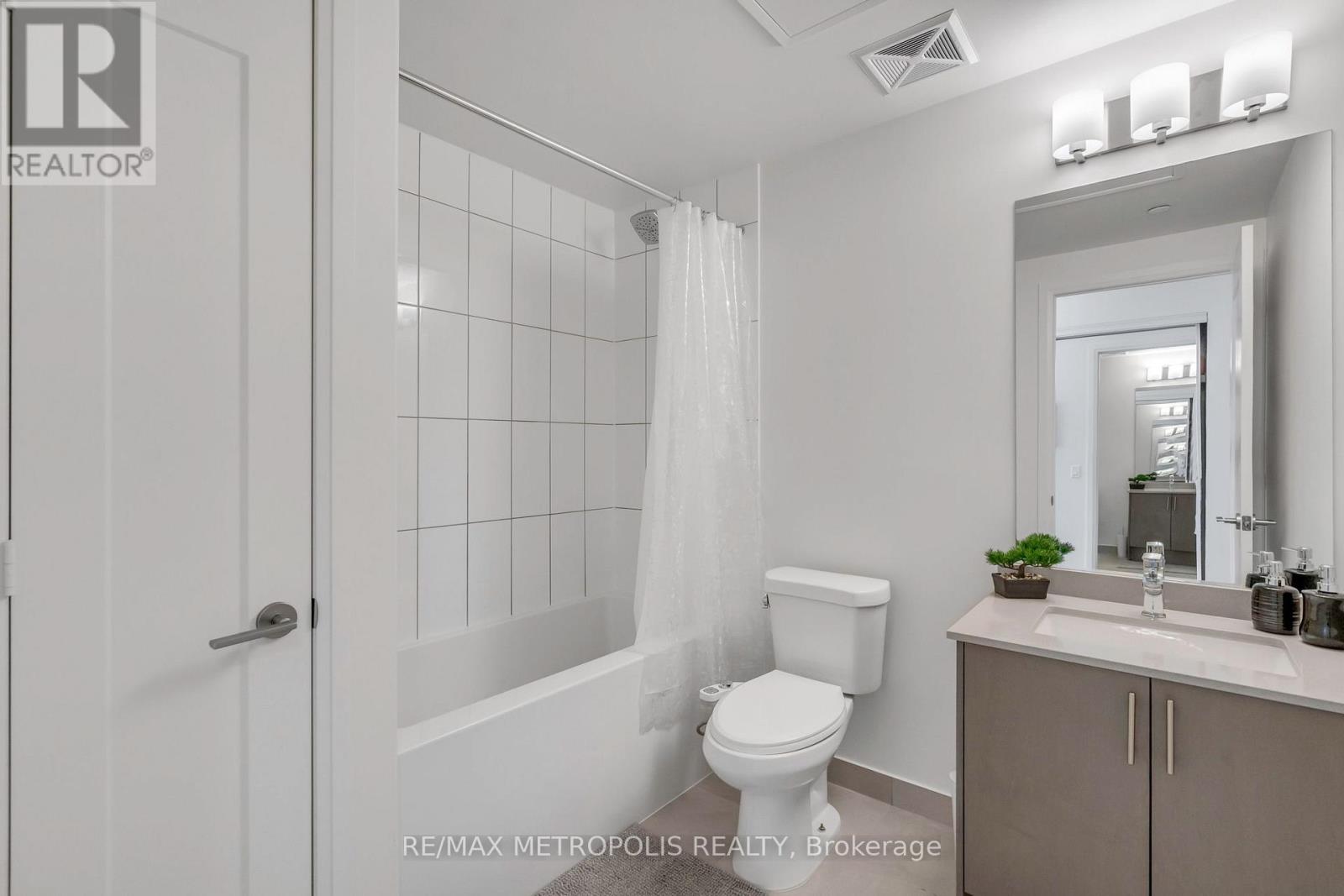 2516 - 9000 Jane Street, Vaughan, Ontario  L4K 0M6 - Photo 20 - N12366346
