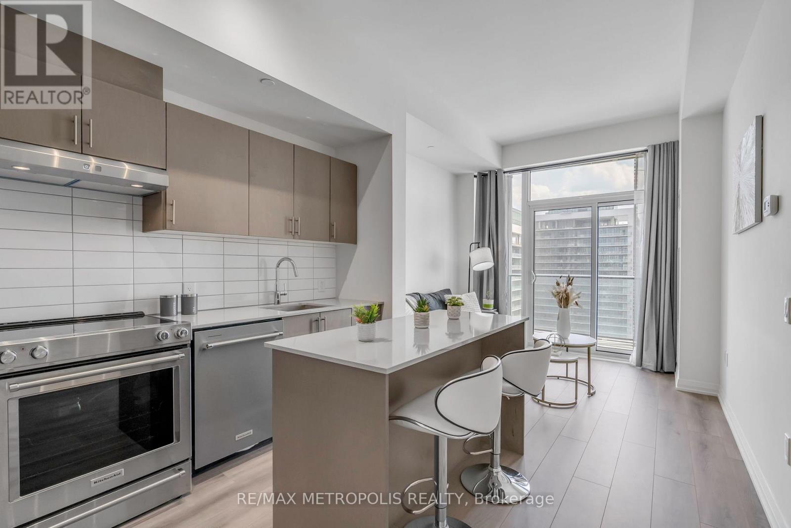 2516 - 9000 Jane Street, Vaughan, Ontario  L4K 0M6 - Photo 7 - N12366346