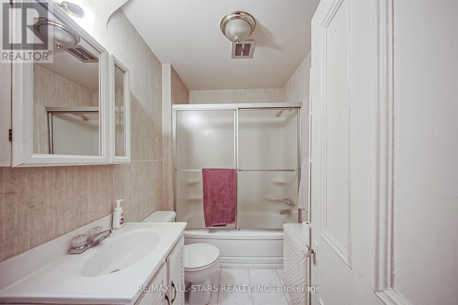 56 Brock Street E, Uxbridge, Ontario  L9P 1K3 - Photo 32 - N12365926