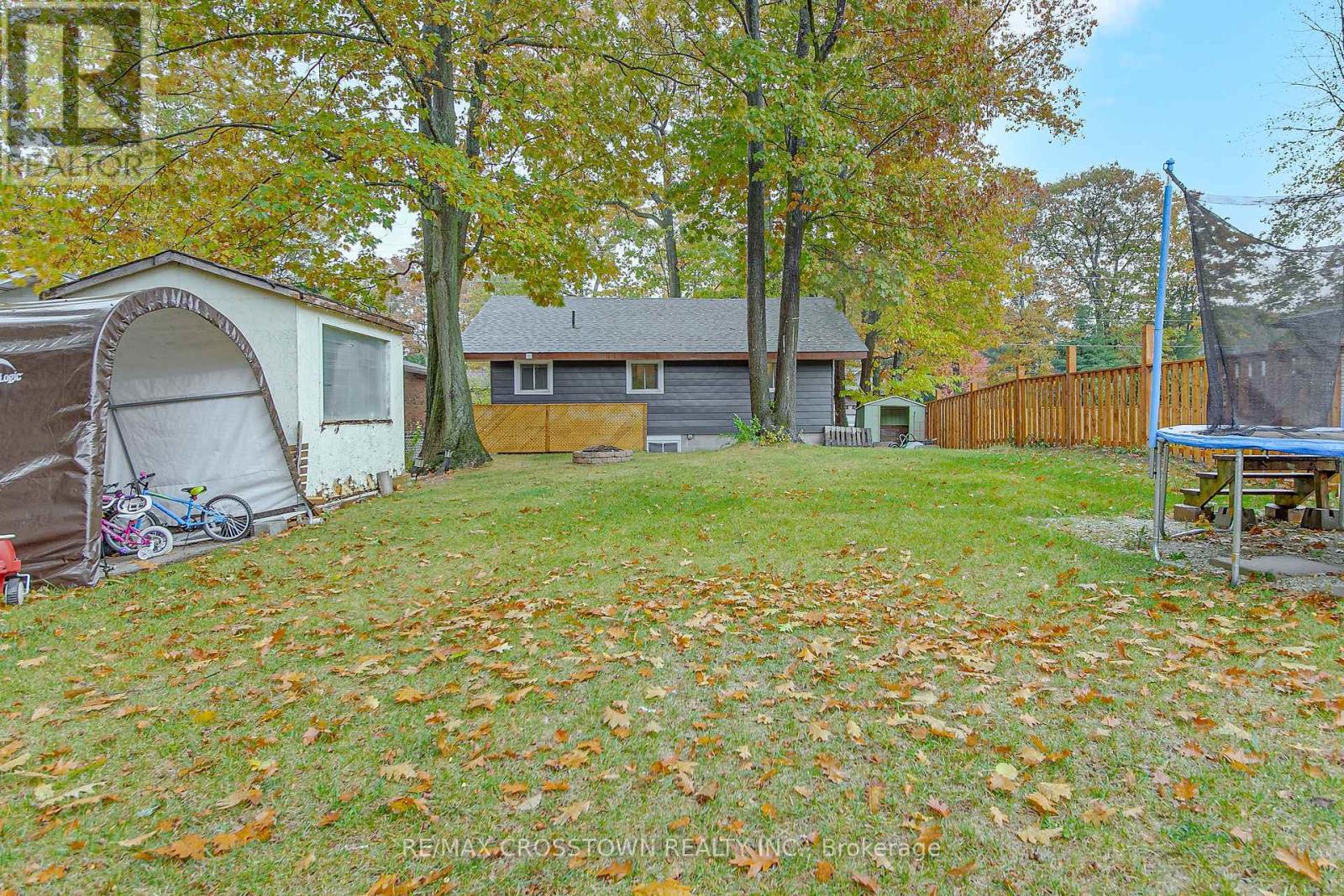 70 Knox Road W, Wasaga Beach, Ontario  L9Z 2A8 - Photo 22 - S12366286