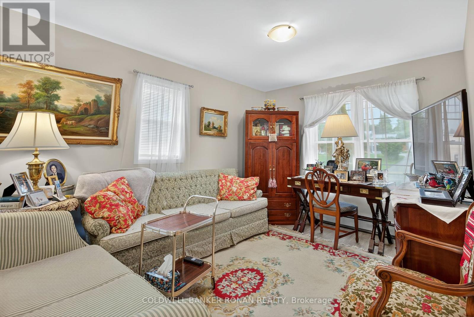172 William Street W, Tay, Ontario  L0K 2A0 - Photo 10 - S12366289