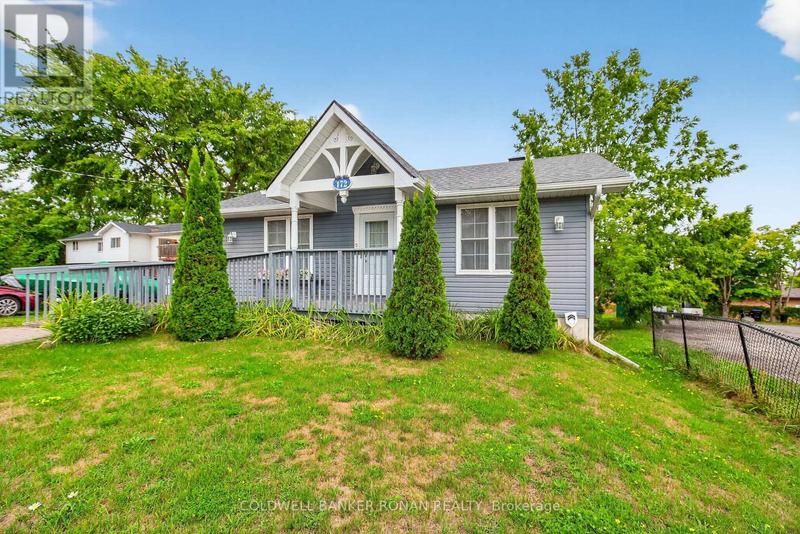 172 William Street W, Tay, Ontario  L0K 2A0 - Photo 2 - S12366289