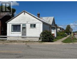 32 Wallace TER, Sault Ste. Marie, Ontario