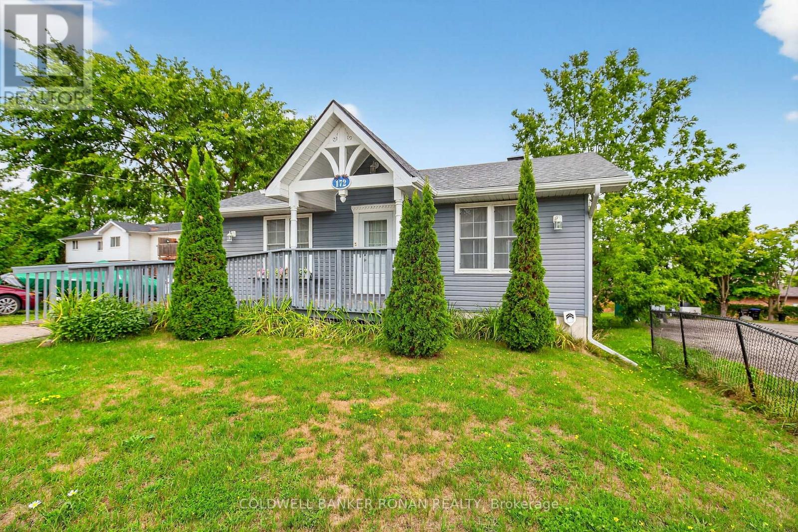 172 William Street W, Tay, Ontario  L0K 2A0 - Photo 2 - S12366291