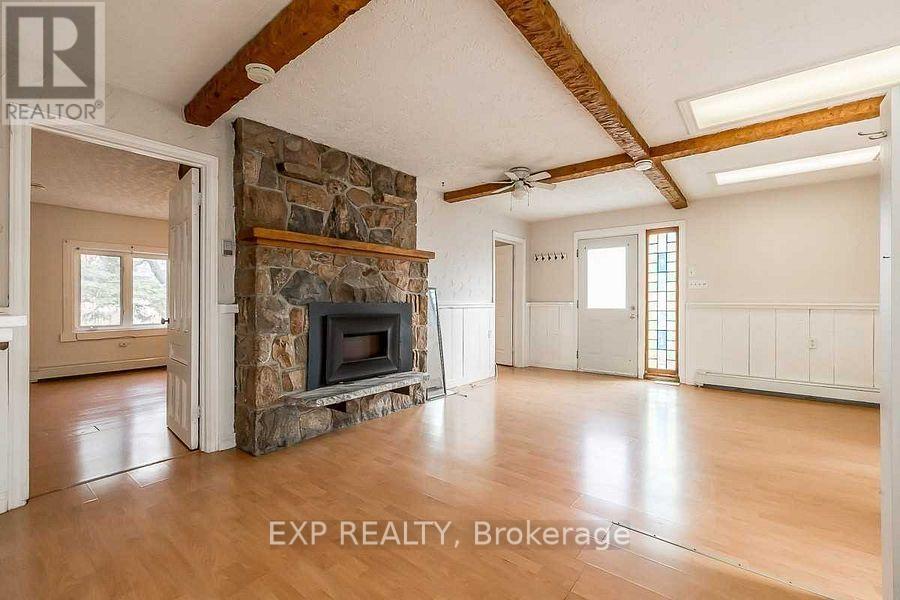 94 Eccles Street N, Barrie, Ontario  L4N 1Y4 - Photo 10 - S12366317
