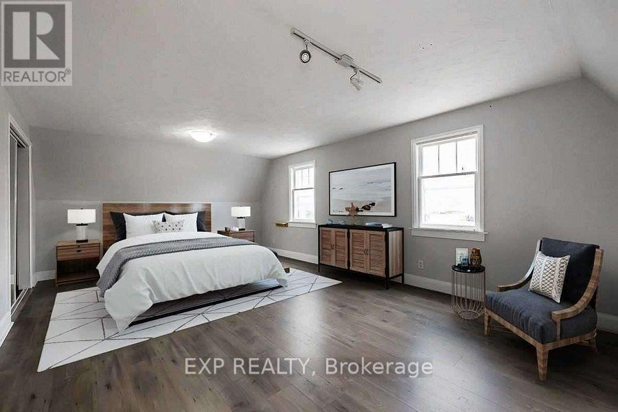 94 Eccles Street N, Barrie, Ontario  L4N 1Y4 - Photo 13 - S12366317