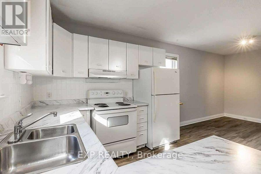 94 Eccles Street N, Barrie, Ontario  L4N 1Y4 - Photo 17 - S12366317