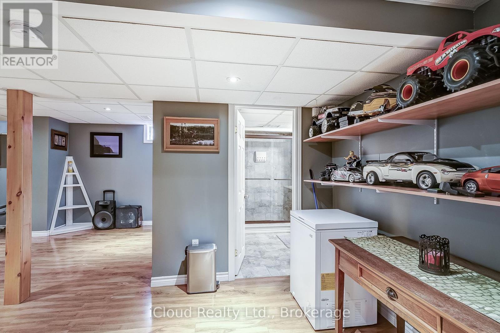 9 Timothy Lane S, Barrie (Holly), Ontario  L4N 0Z7 - Photo 38 - S12366366
