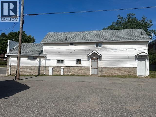 160 Bruce St, Sault Ste. Marie, Ontario  P6A 2X8 - Photo 1 - SM252390