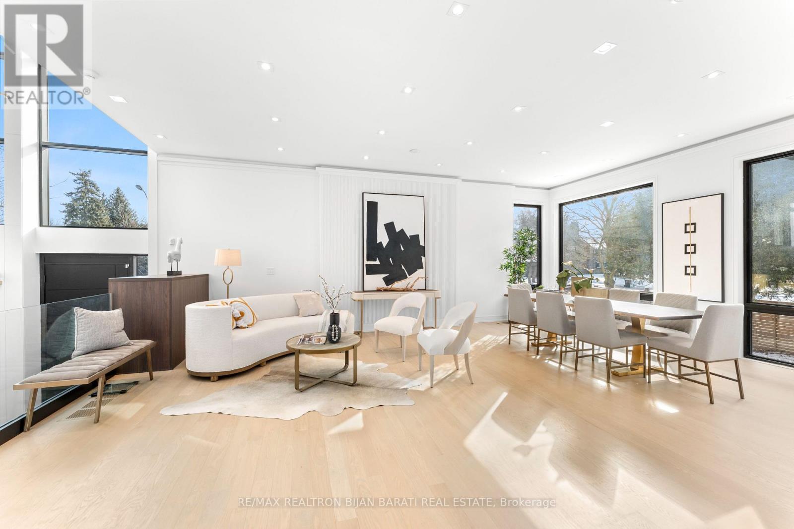 Property at 48 DENVER CRESCENT image 3