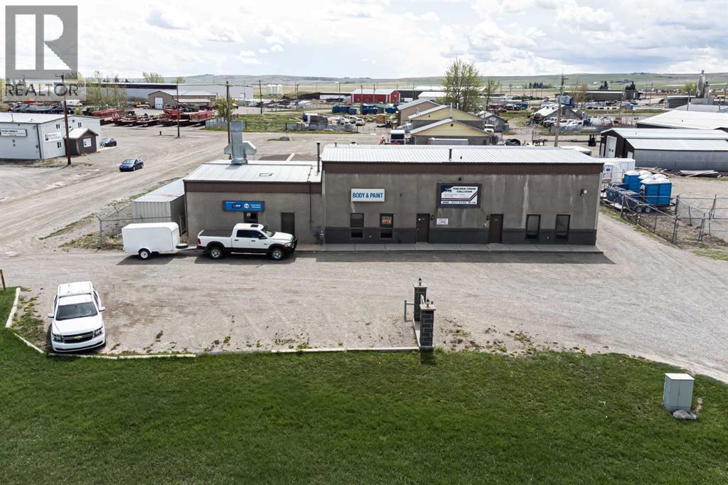 1142 Macleod, Pincher Creek, Alberta  T0K 1W0 - Photo 2 - A2099253