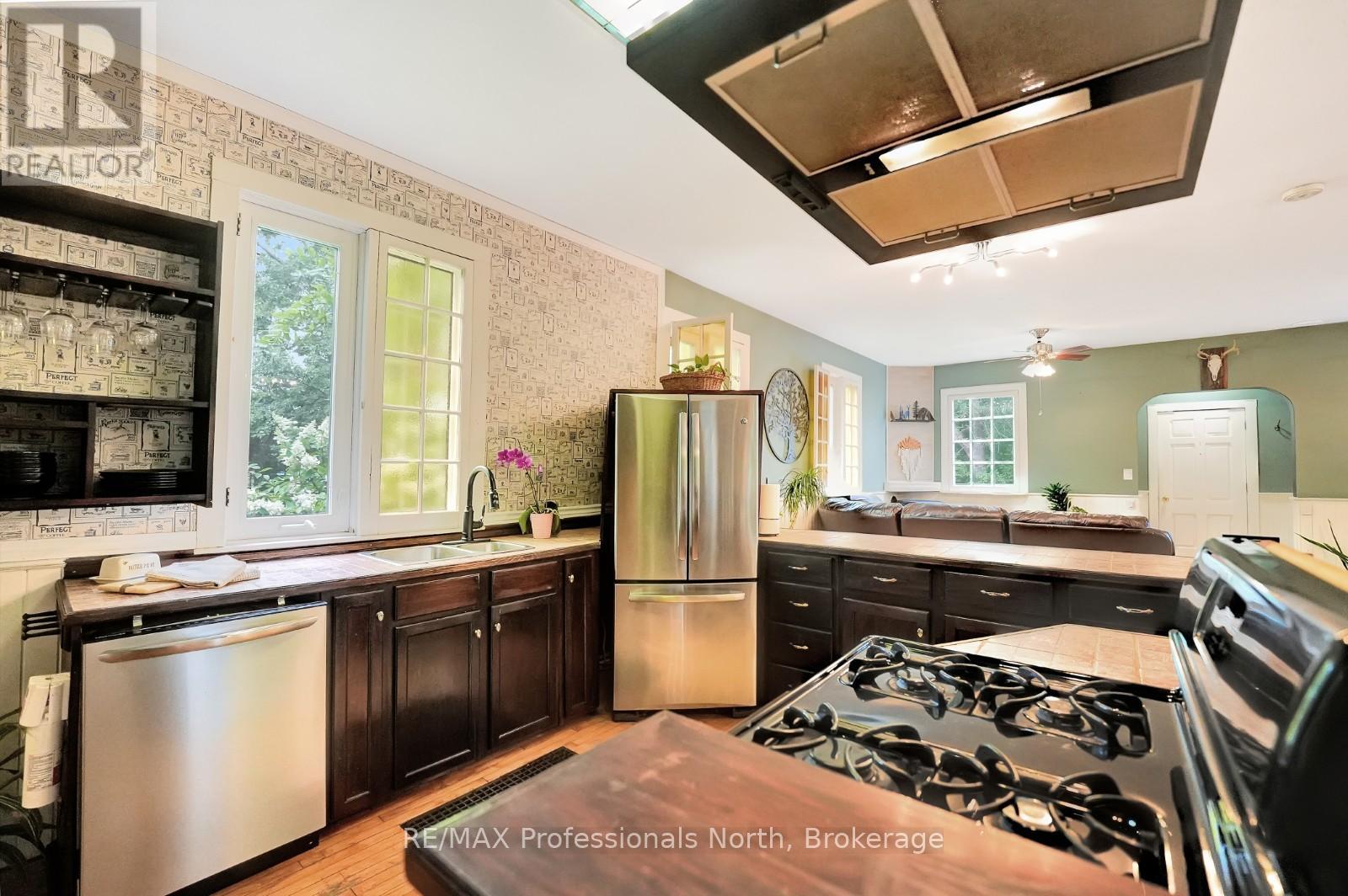 1018 St. Andrews Court, Dysart Et Al, Ontario  K0M 1S0 - Photo 15 - X12366410