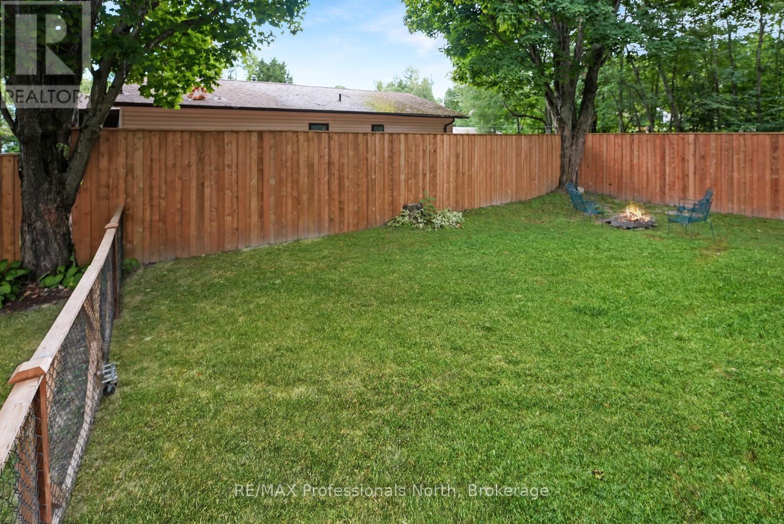 1018 St. Andrews Court, Dysart Et Al, Ontario  K0M 1S0 - Photo 36 - X12366410