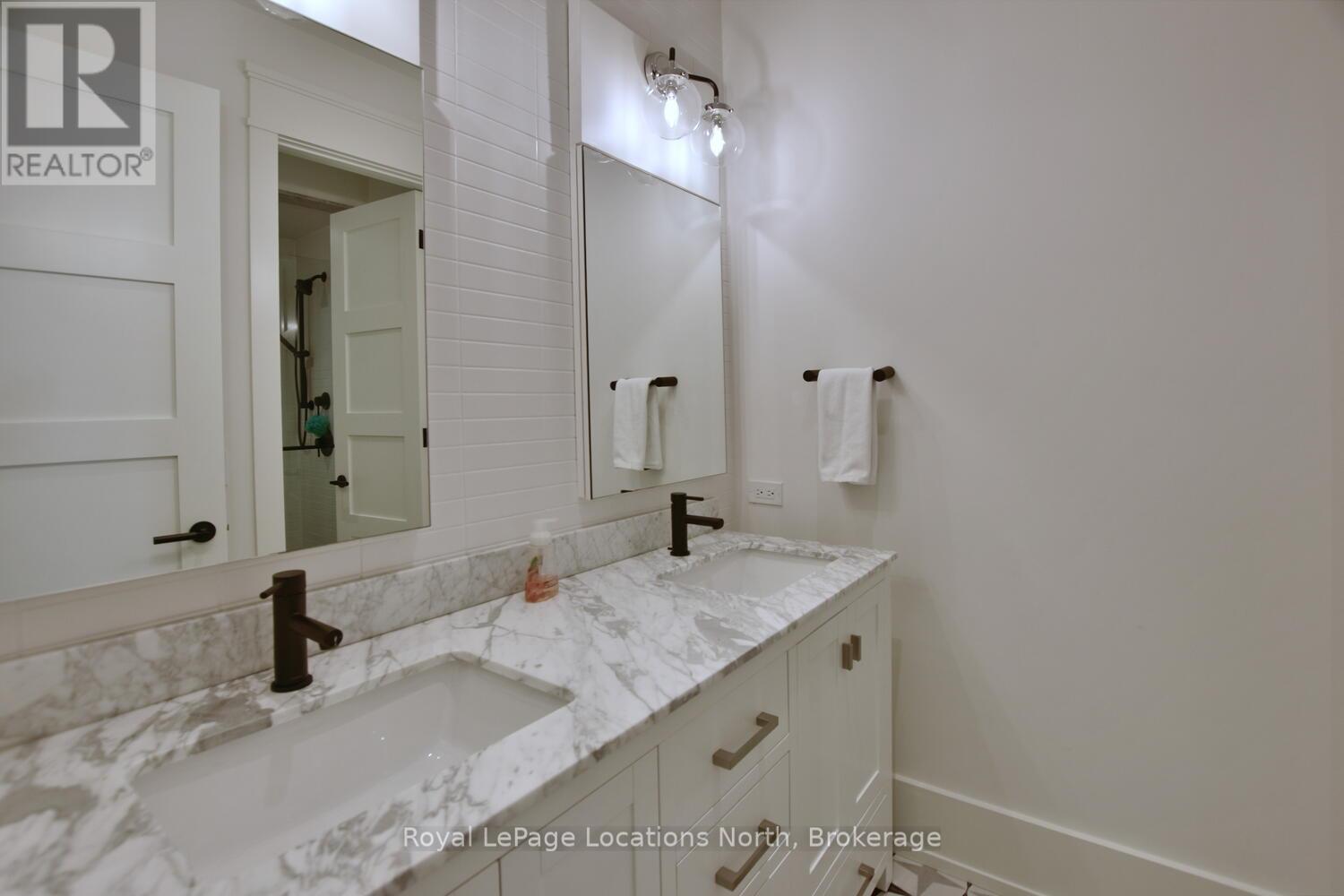 902 - 277 Jozo Weider Boulevard, Blue Mountains, Ontario  L9Y 1V0 - Photo 36 - X12366416
