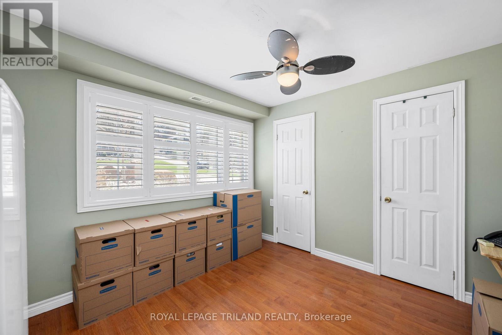 5410 Lake Valley Grove Road, Lambton Shores, Ontario  N0N 1J7 - Photo 18 - X12366383