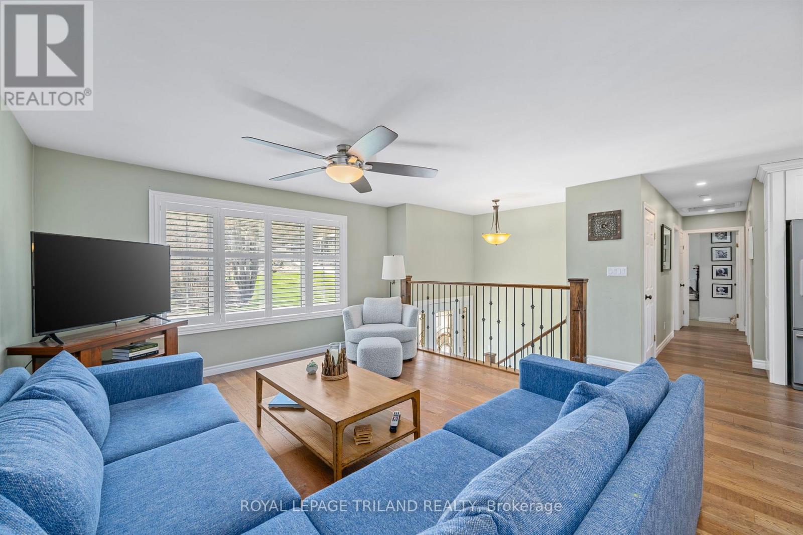 5410 Lake Valley Grove Road, Lambton Shores, Ontario  N0N 1J7 - Photo 6 - X12366383