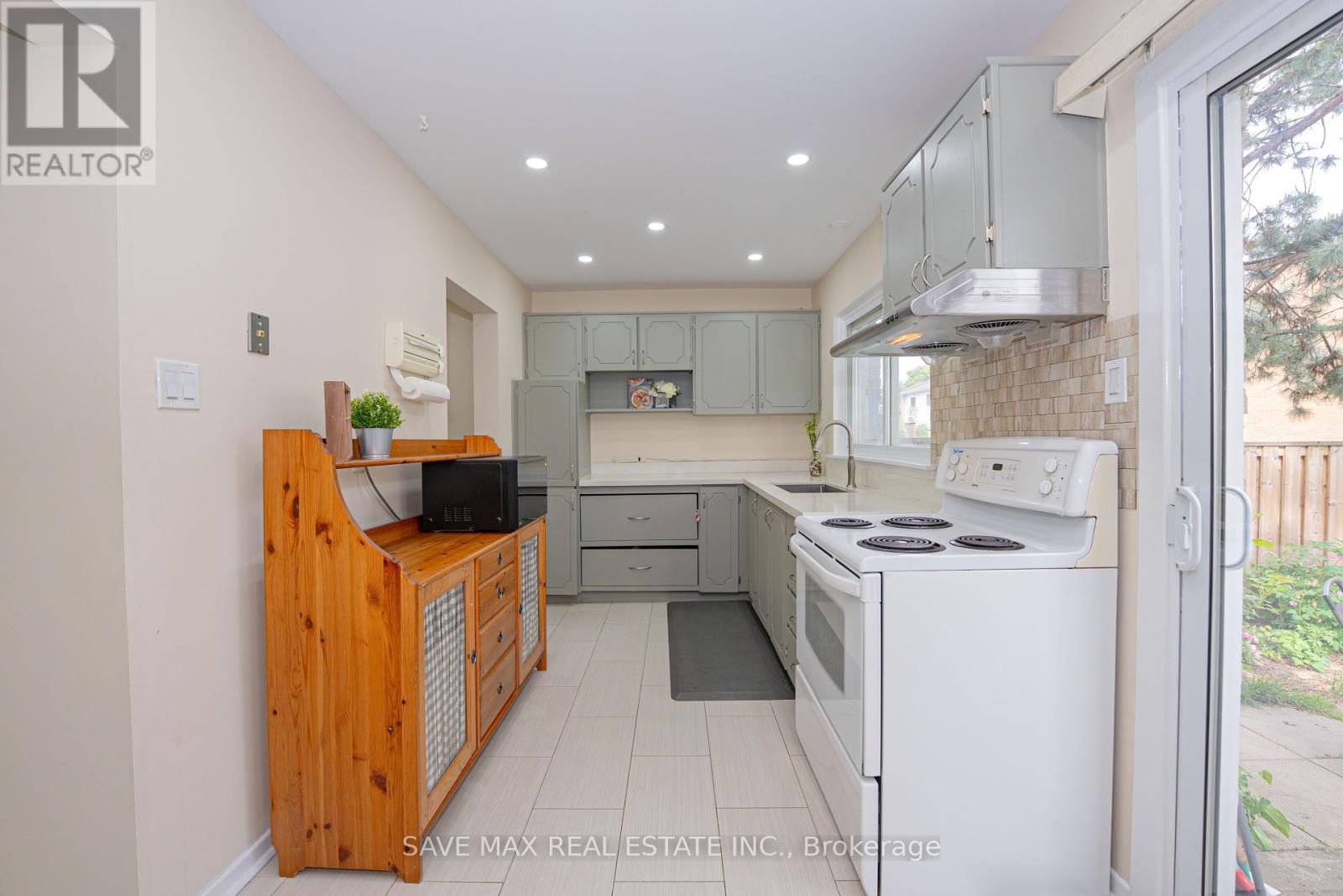 68 - 1020 Central Park Drive, Brampton, Ontario  L6S 3J5 - Photo 16 - W12366257
