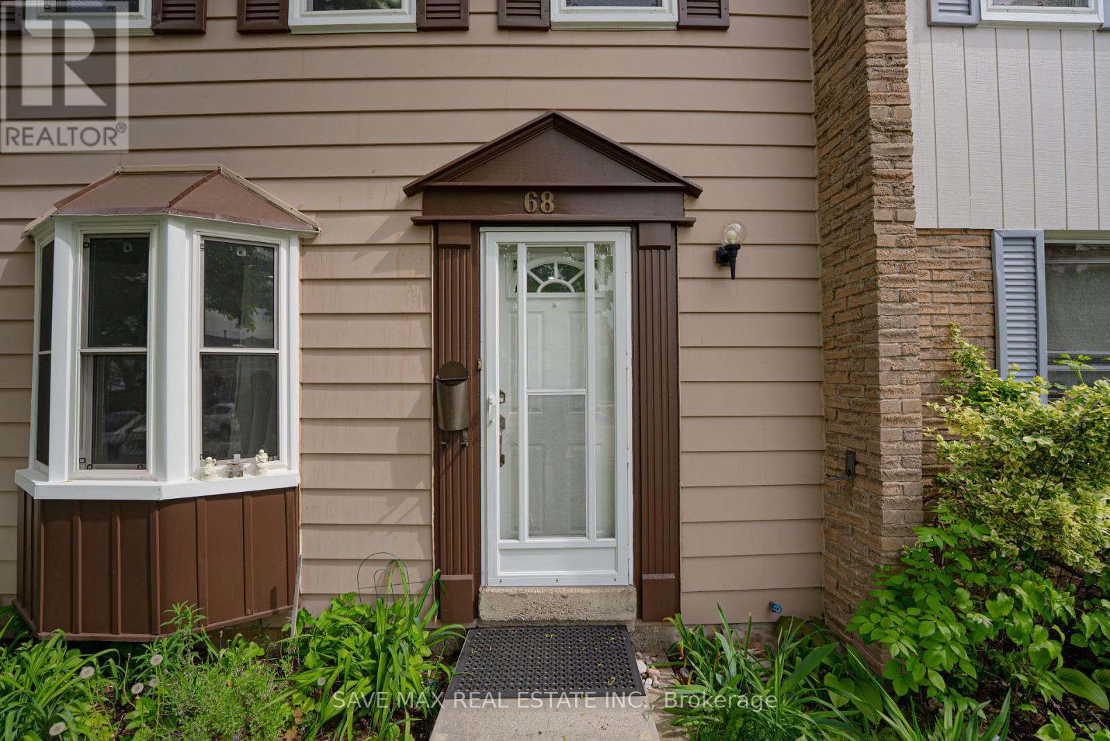 68 - 1020 Central Park Drive, Brampton, Ontario  L6S 3J5 - Photo 5 - W12366257