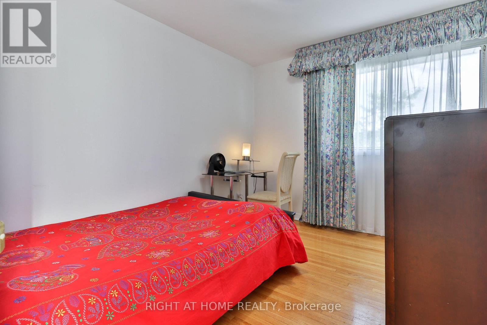 106 Grandravine Drive, Toronto, Ontario  M3J 1B4 - Photo 41 - W12366304