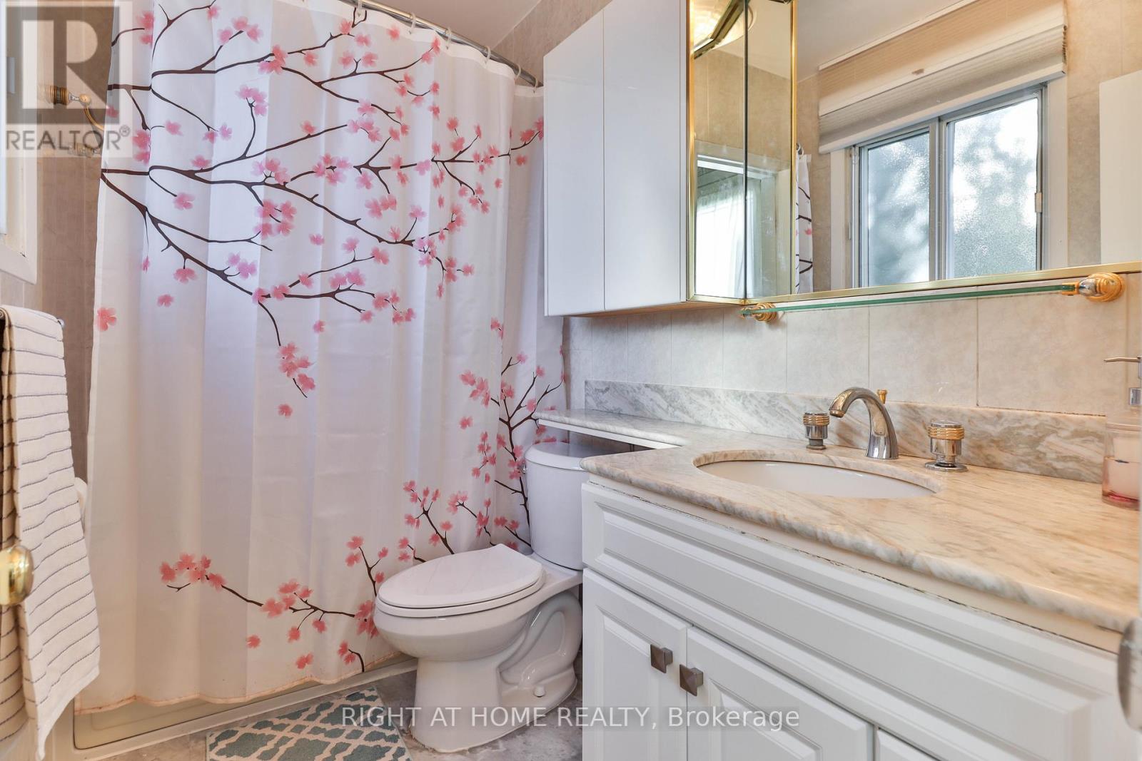 106 Grandravine Drive, Toronto, Ontario  M3J 1B4 - Photo 43 - W12366304