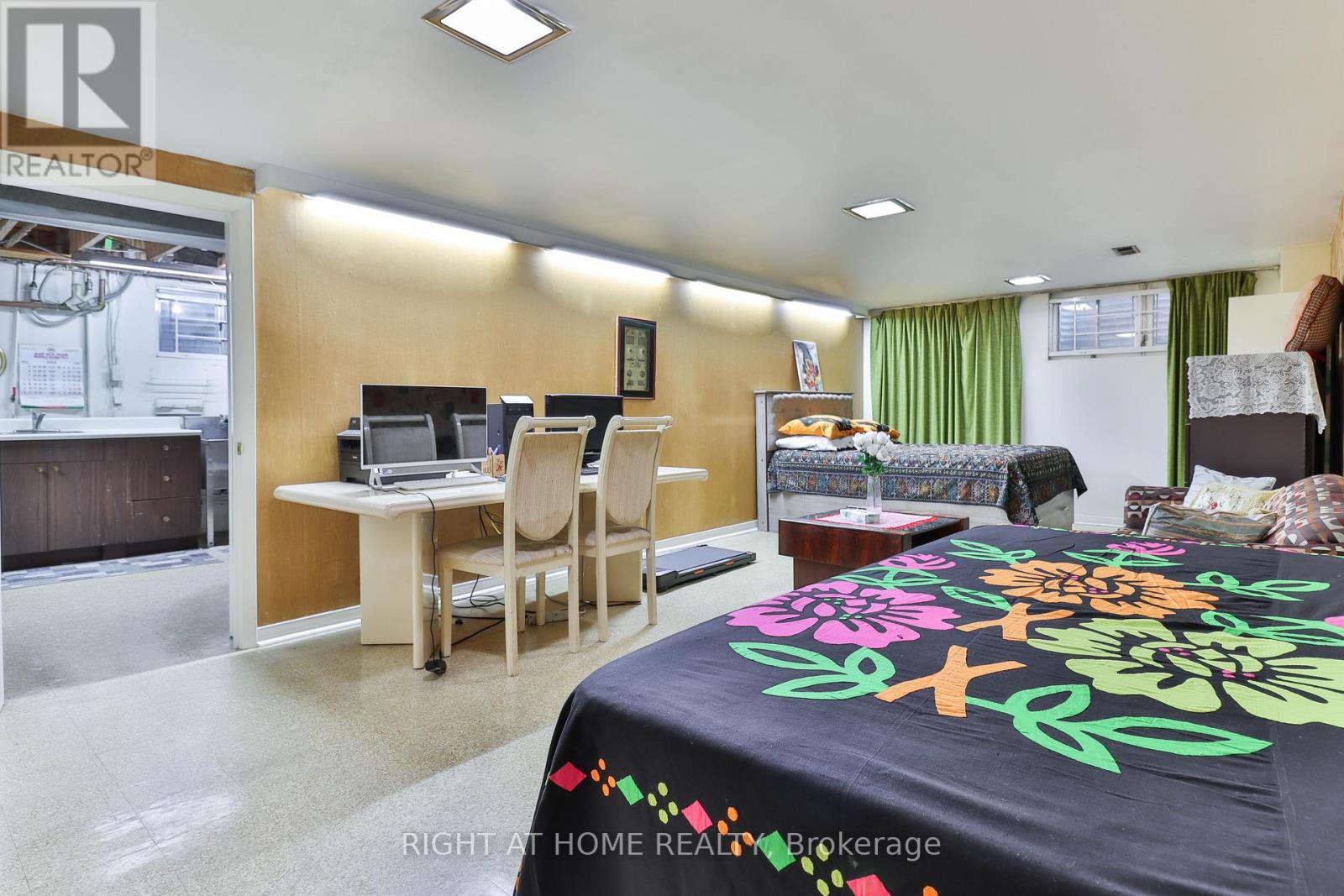 106 Grandravine Drive, Toronto, Ontario  M3J 1B4 - Photo 45 - W12366304