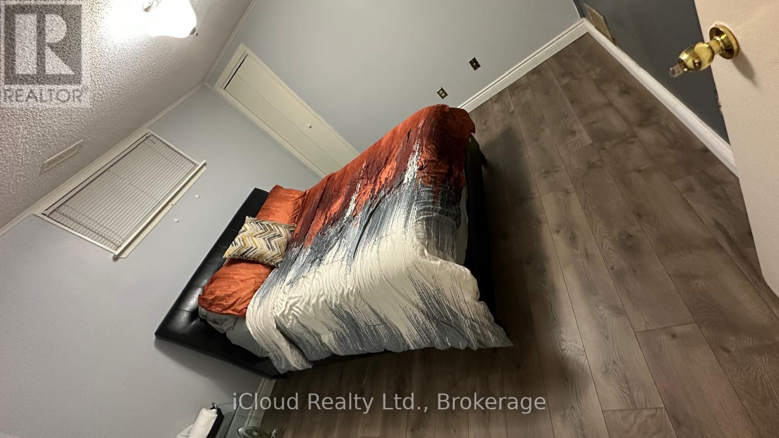 Basement - 27 Bisset Avenue, Toronto, Ontario  M8W 2T1 - Photo 6 - W12366365