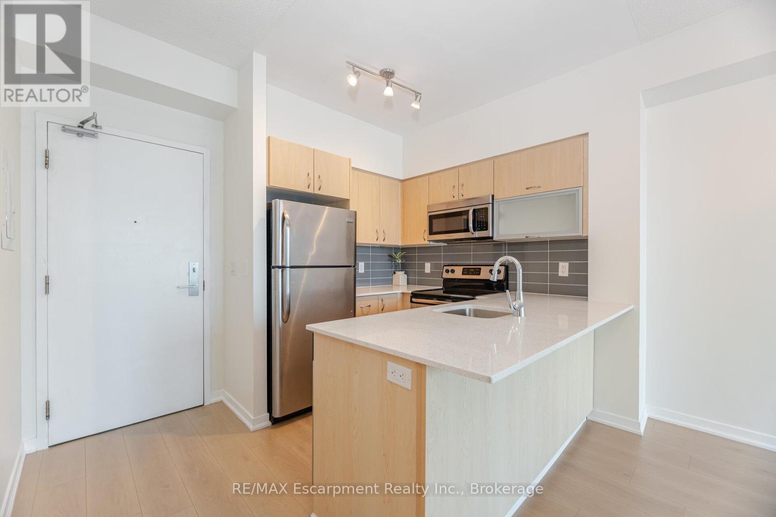 2301 - 150 East Liberty Street, Toronto, Ontario  M6K 3R5 - Photo 2 - C12366389