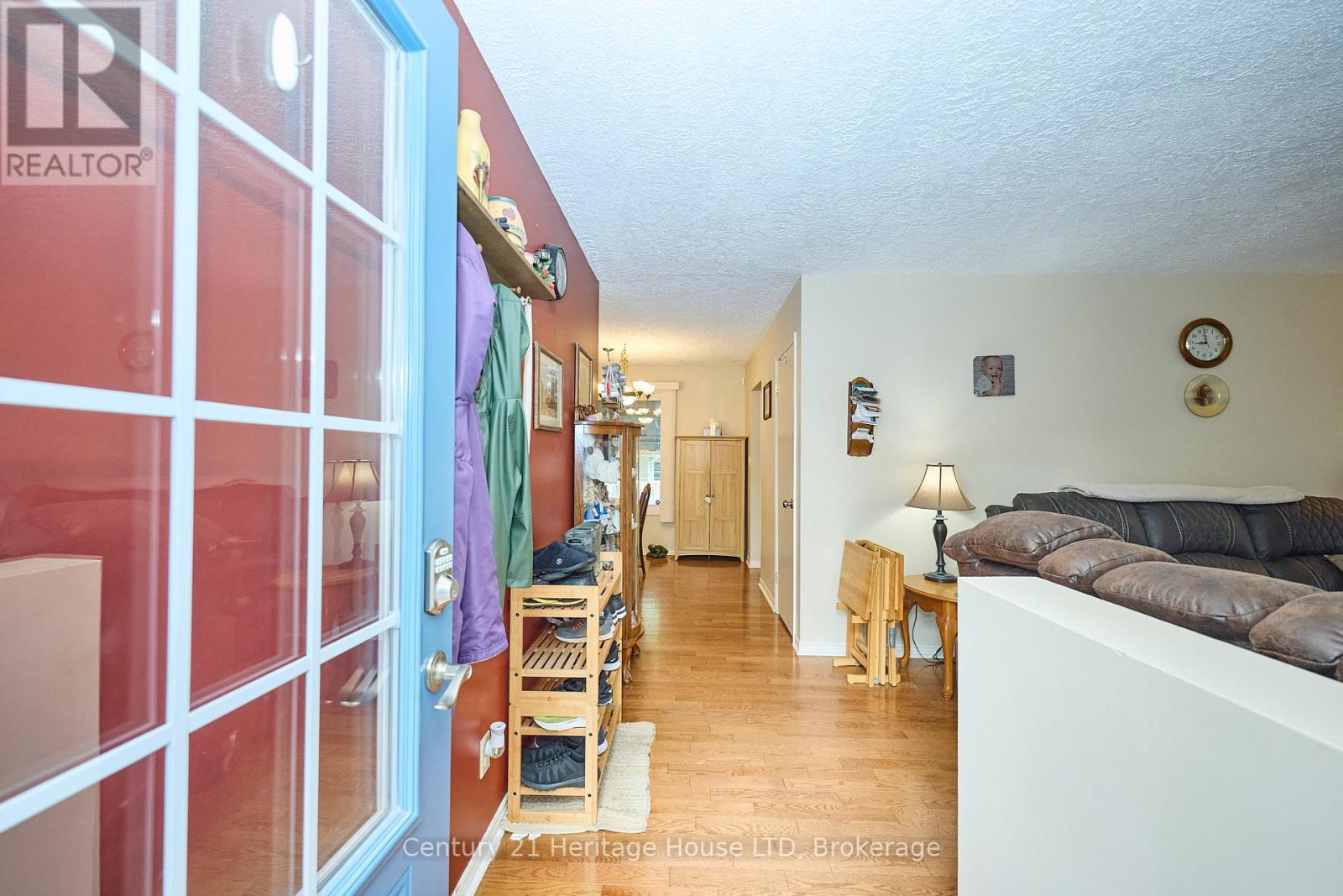 655 Parkdale Avenue, Fort Erie, Ontario  L2A 5B5 - Photo 10 - X12366378