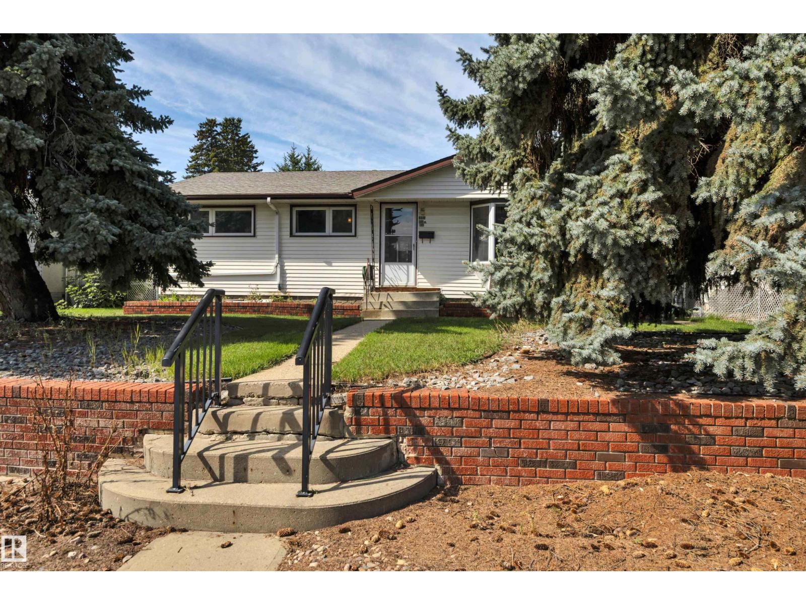 8330 165 ST NW, Edmonton, Alberta