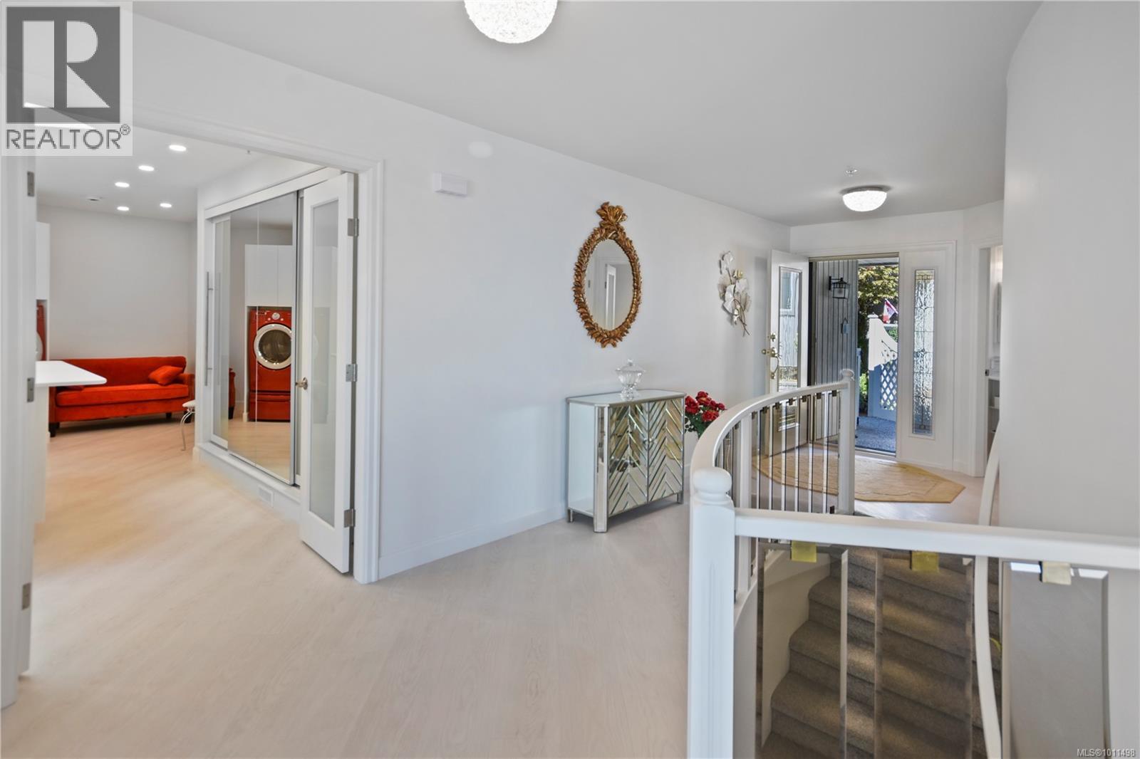 3359 Edgewood Dr, Nanaimo, British Columbia  V9T 5V2 - Photo 5 - 1011498