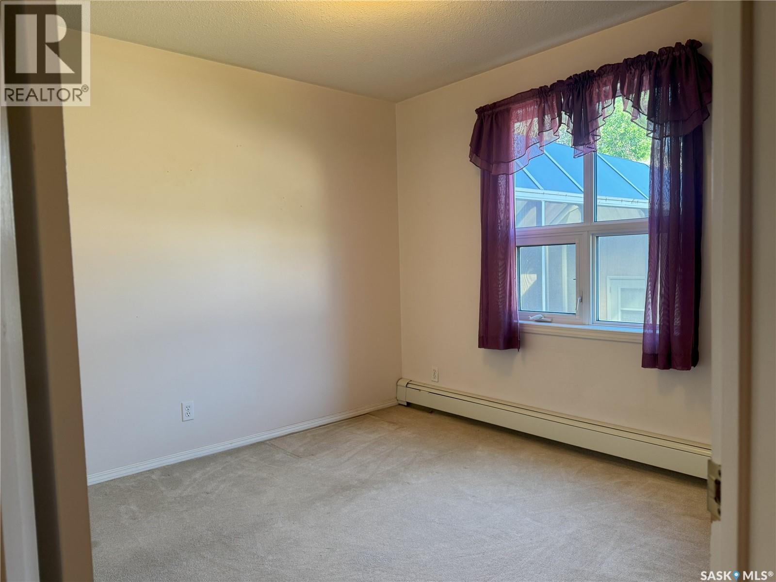 103 102 1st Avenue, Caronport, Saskatchewan  S0H 0S0 - Photo 10 - SK016613