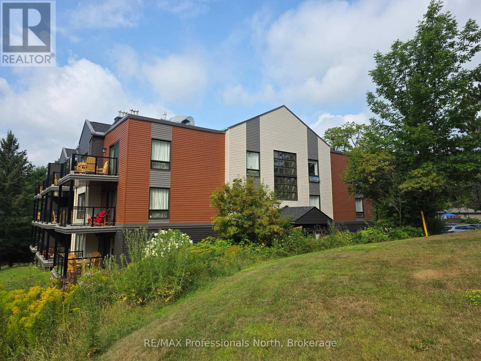 52-203 - 1235 DEERHURST DRIVE, Huntsville, Ontario
