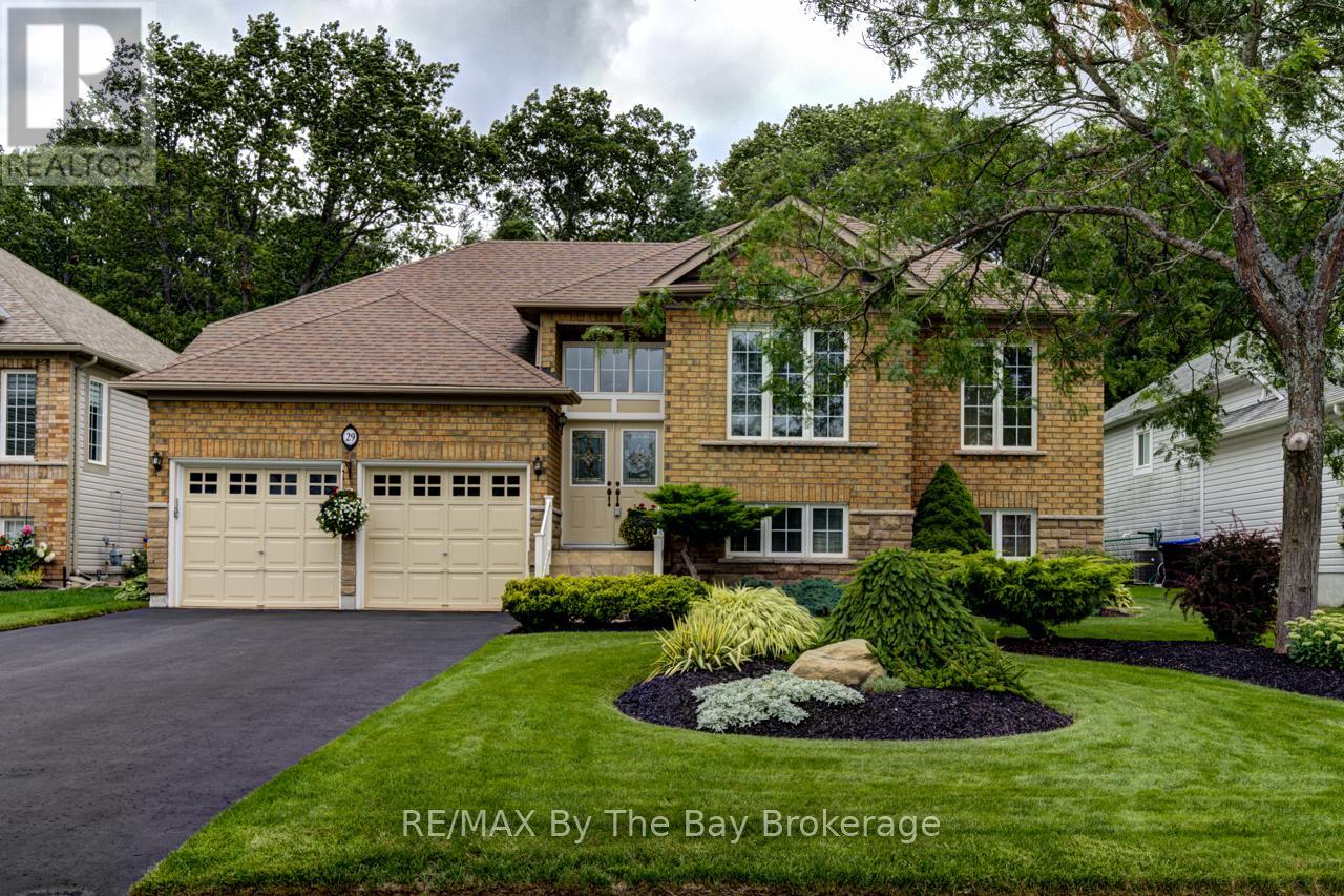 29 Cranberry Heights, Wasaga Beach, Ontario  L9Z 1M9 - Photo 1 - S12366533