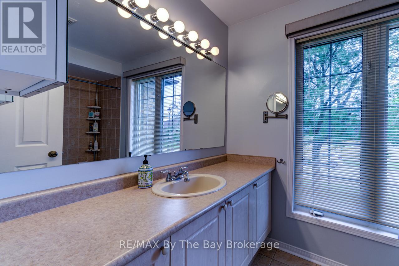 29 Cranberry Heights, Wasaga Beach, Ontario  L9Z 1M9 - Photo 19 - S12366533