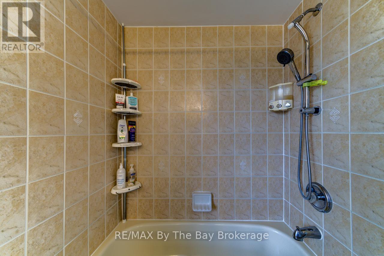 29 Cranberry Heights, Wasaga Beach, Ontario  L9Z 1M9 - Photo 20 - S12366533