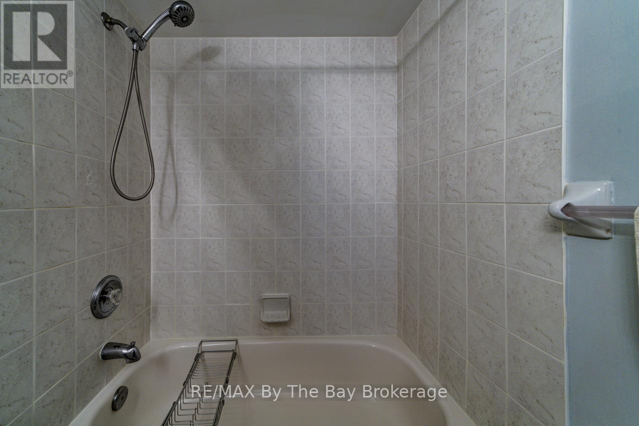 29 Cranberry Heights, Wasaga Beach, Ontario  L9Z 1M9 - Photo 22 - S12366533