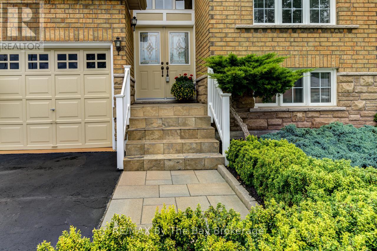 29 Cranberry Heights, Wasaga Beach, Ontario  L9Z 1M9 - Photo 3 - S12366533