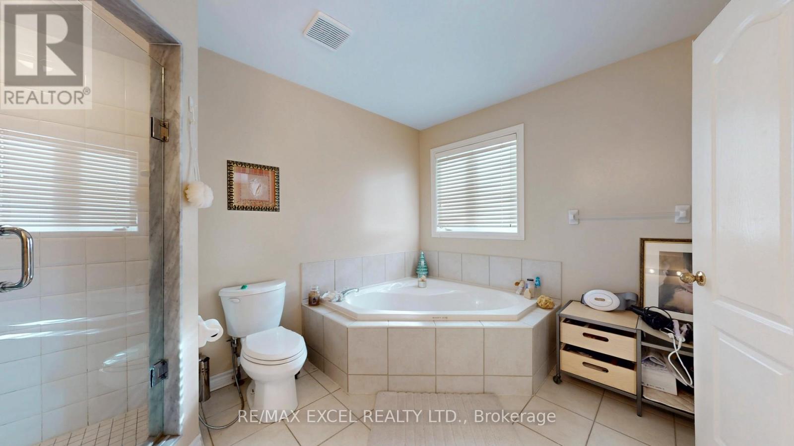 50 Wildflower Drive, Richmond Hill, Ontario  L4E 3Y7 - Photo 25 - N12366414