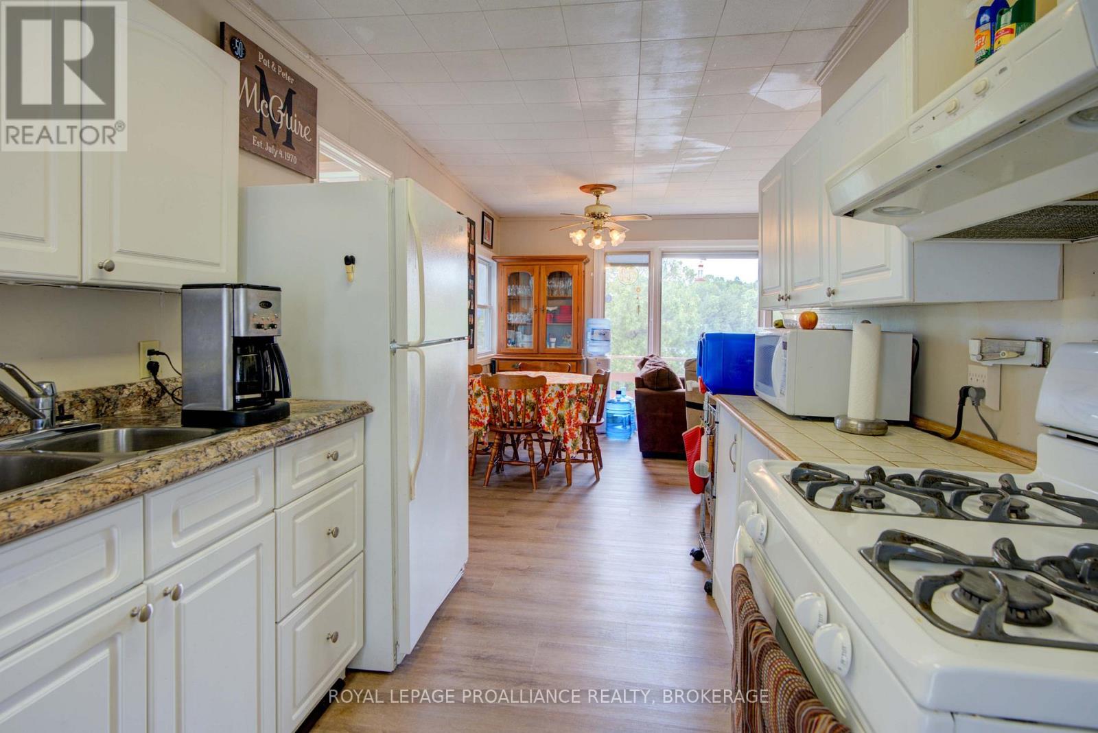372 Murphy Road #100, Rideau Lakes, Ontario  K0G 1X0 - Photo 9 - X12366467