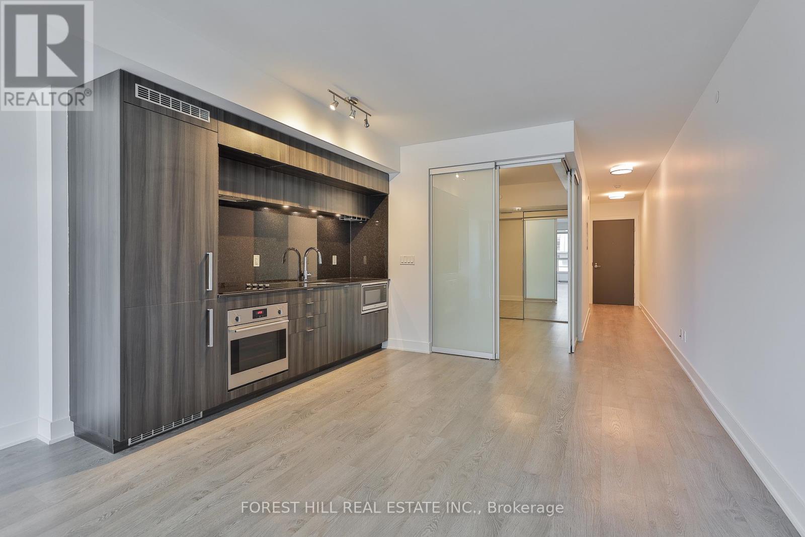 404 - 38 Cameron Street, Toronto, Ontario  M5T 0C3 - Photo 14 - C12362627