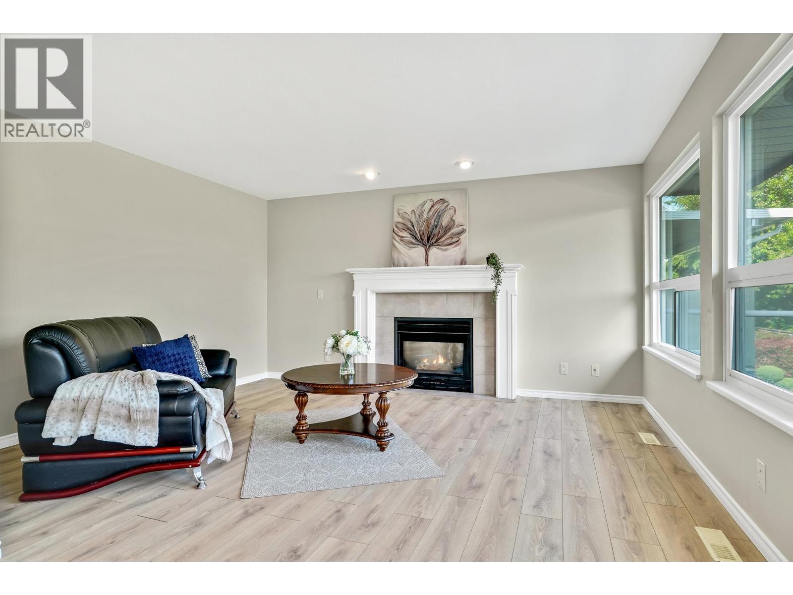 2161 Drawbridge Close, Port Coquitlam, British Columbia  V3C 6H9 - Photo 14 - R3040000