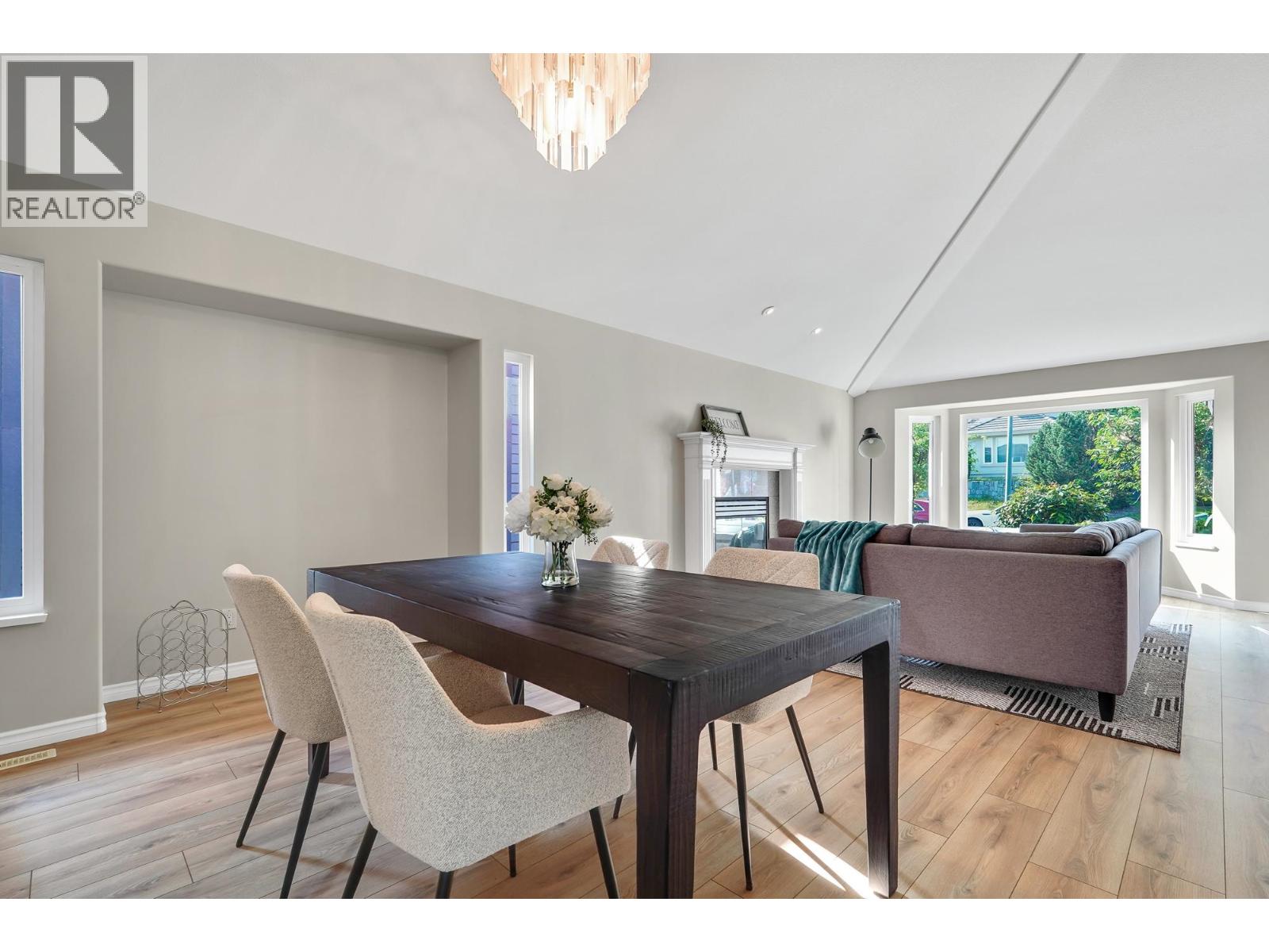 2161 Drawbridge Close, Port Coquitlam, British Columbia  V3C 6H9 - Photo 6 - R3040000