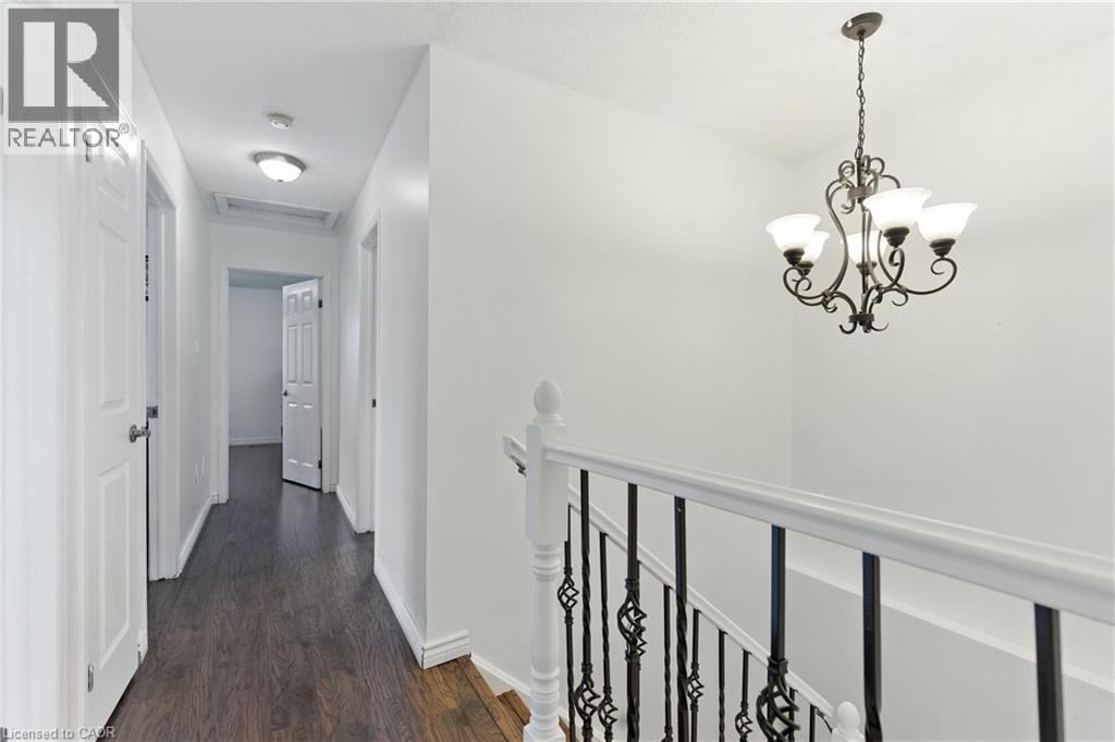 35 Jacqueline Boulevard, Hamilton, Ontario  L9B 2R1 - Photo 13 - 40763864