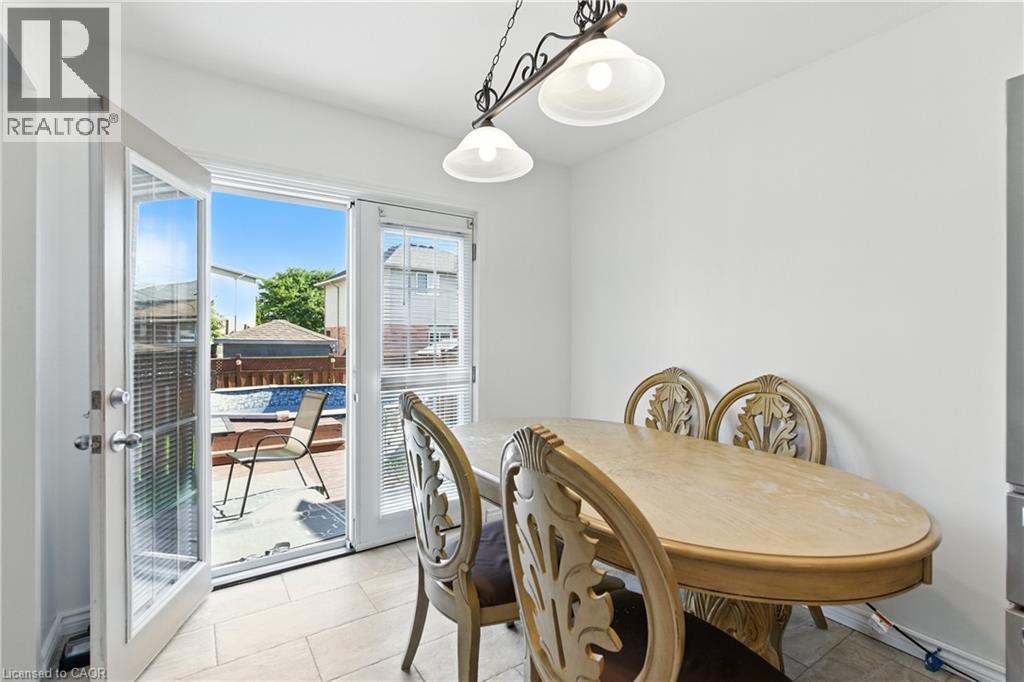 35 Jacqueline Boulevard, Hamilton, Ontario  L9B 2R1 - Photo 10 - 40763864