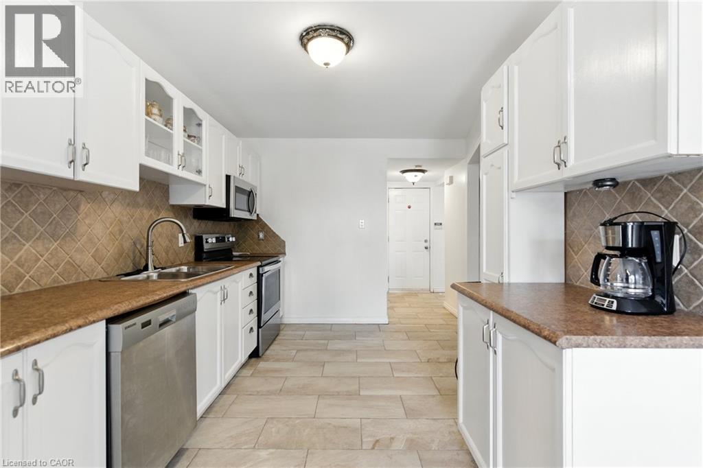 35 Jacqueline Boulevard, Hamilton, Ontario  L9B 2R1 - Photo 8 - 40763864