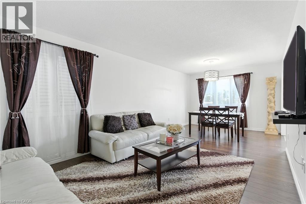 35 Jacqueline Boulevard, Hamilton, Ontario  L9B 2R1 - Photo 6 - 40763864